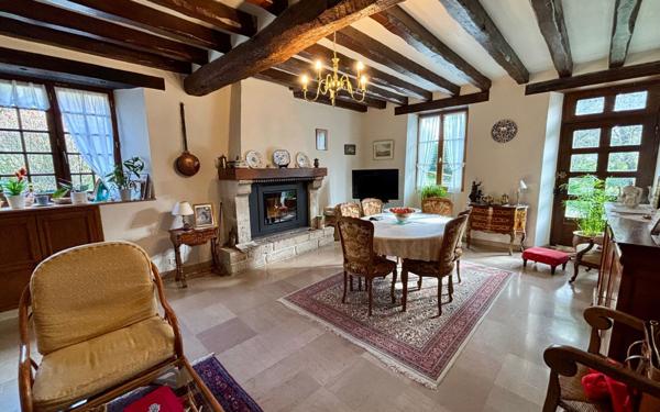 Maison à vendre    7 pièces •  Étampes