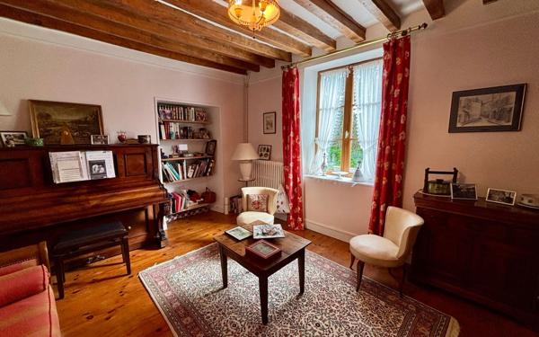Maison à vendre    7 pièces •  Étampes