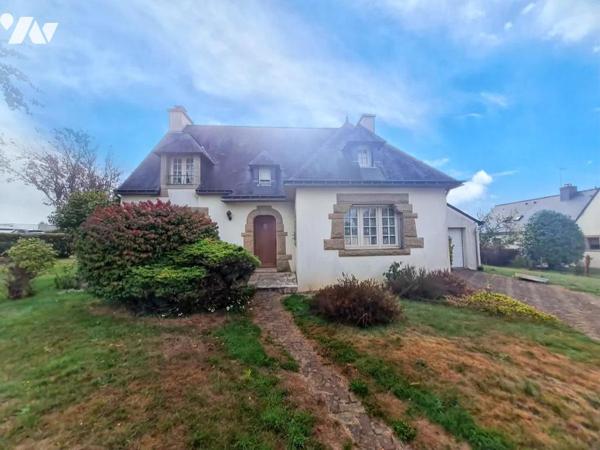 A VENDRE REGUINY Maison dans le bourg 