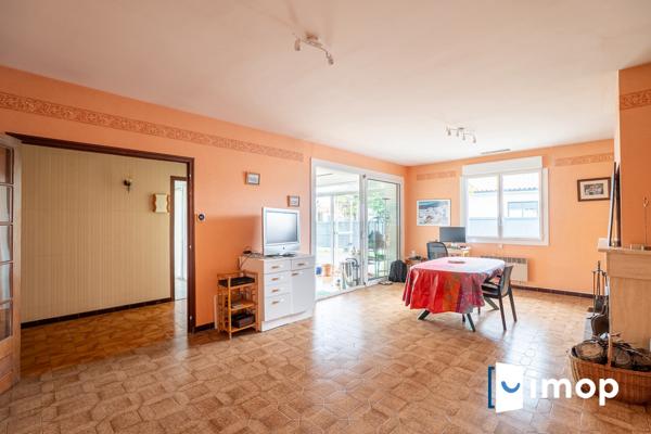 AMBARÈS-ET-LAGRAVE – MAISON DE PLAIN-PIED 112 m2 – 3 CHAMBRES – JARDIN – GARAGE