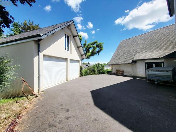 Maison restaurée à vendre à Ussel en Corrèze (19200), ref : UM 1281