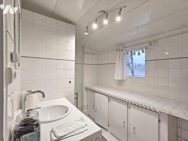 APPARTEMENT A VENDRE A REIMS -Quartier MOISSONS - Dernier étage ss ascenseur - appartement T3