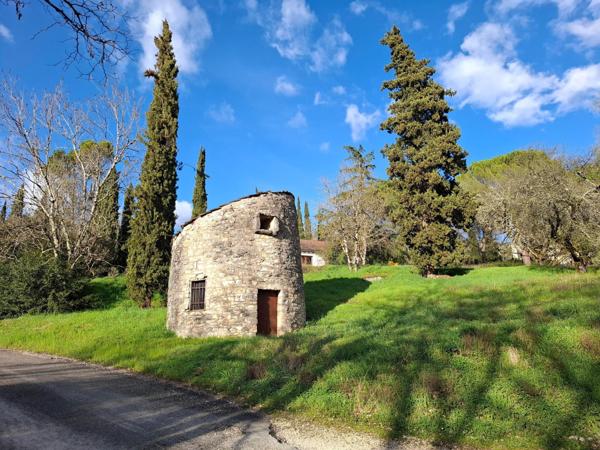 Opportunité à saisir ,  T2  au coeur d'une jolie résidence ,  avec piscine !