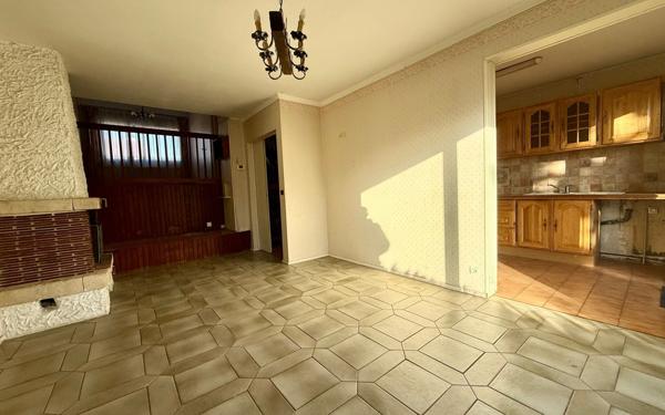 Maison à vendre    5 pièces • 92,47 m2 Villecresnes