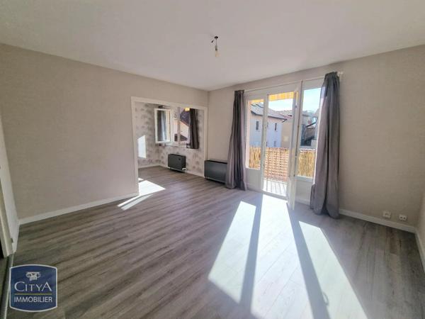 Appartement à louer 4 pièces 74.96m² Le Coteau (42120)