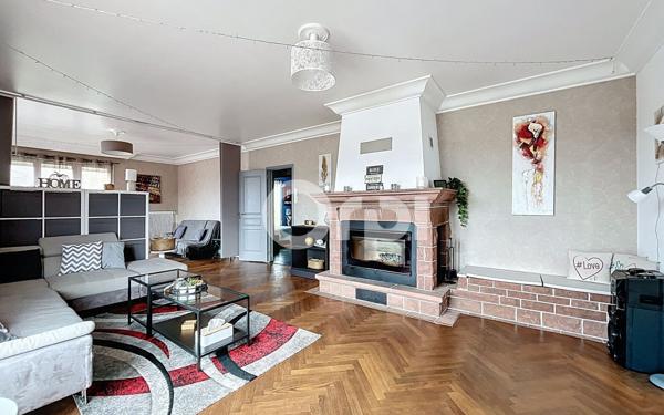 Maison à vendre    4 pièces • 148 m2 Ussac
