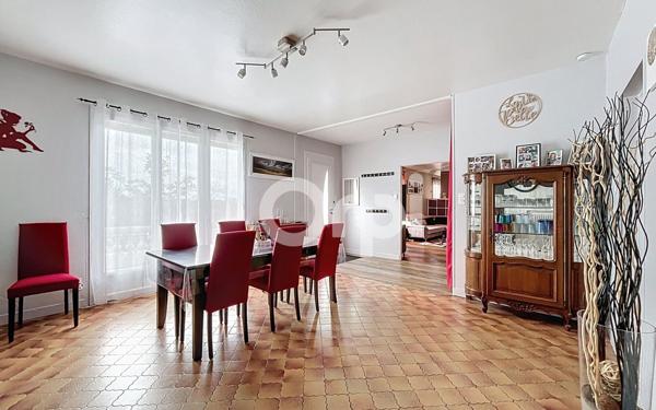 Maison à vendre    4 pièces • 148 m2 Ussac