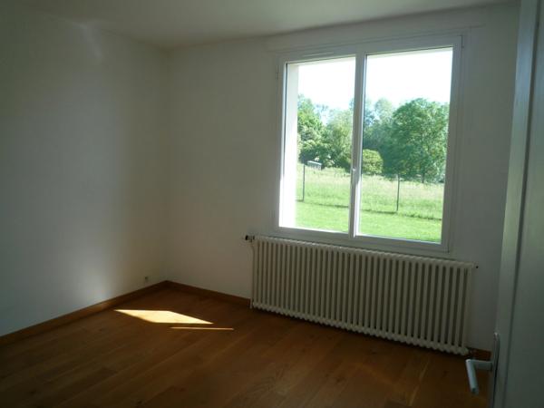 BRASLES (02) à vendre belle  maison contemporaine en parfait état de 186  m2 sur un terrain clos de 1278 m2