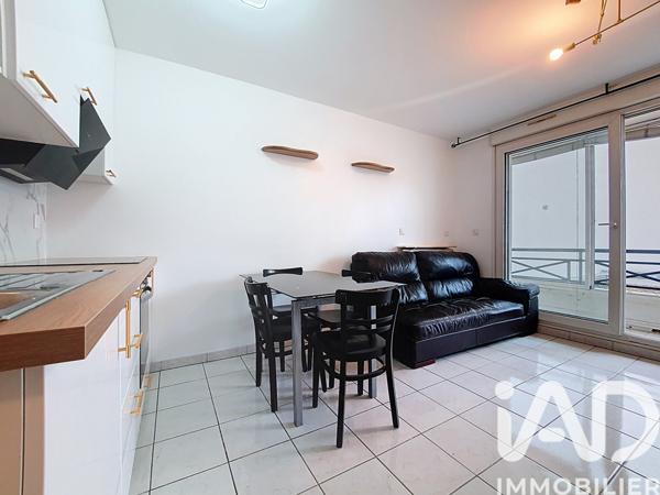 Location appartement 3 pièces 47 m² Villemomble