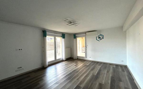 Appartement à vendre    3 pièces • 72,85 m2 Roussillon