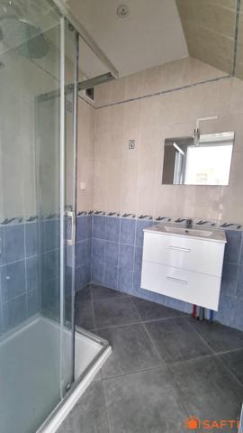 T3 Plain-pied, terrasse et cour privative au cœur de Meschers.