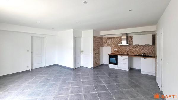 T3 Plain-pied, terrasse et cour privative au cœur de Meschers.