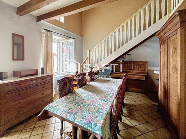 MAISON AVEC LOCAL  PROFESSIONNEL