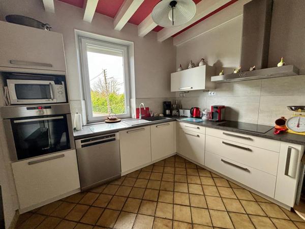 MAISON AVEC LOCAL  PROFESSIONNEL