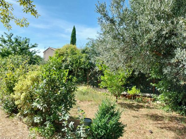 VILLA AVEC JARDIN