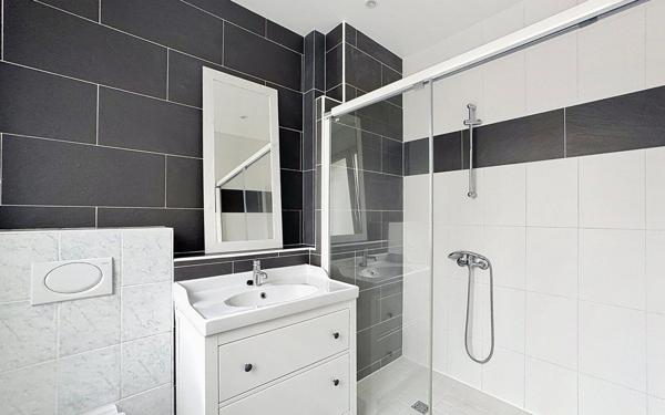 Appartement à louer    5 pièces • 100 m2 Le Mans