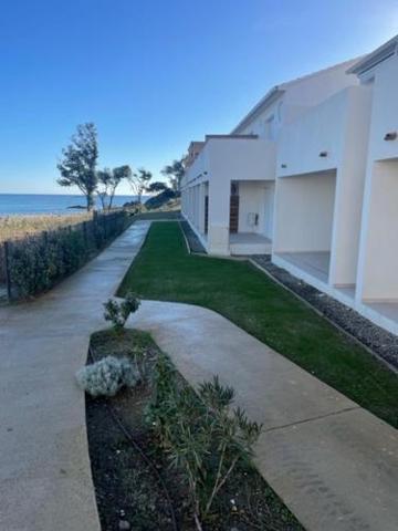 Appartement 3 Pièces avec Terrasse et Vue Mer à Bravone