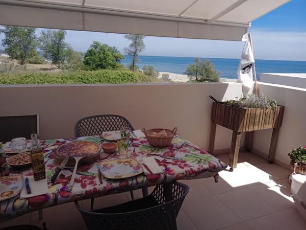 Appartement 3 Pièces avec Terrasse et Vue Mer à Bravone
