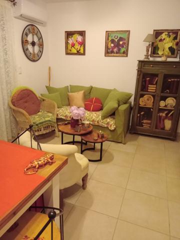 Appartement 3 Pièces avec Terrasse et Vue Mer à Bravone