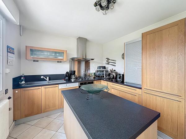 MAISON DE RESIDENCE SECTEUR RECHERCHÉ 3 CHAMBRES DOUBLE GARAGE