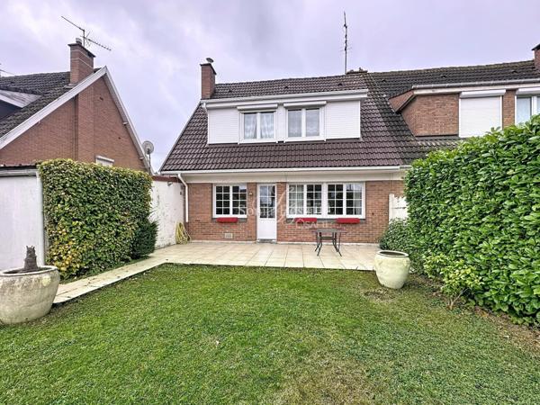MAISON DE RESIDENCE SECTEUR RECHERCHÉ 3 CHAMBRES DOUBLE GARAGE