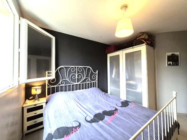 Appartement T2 - balcon - garage 13011