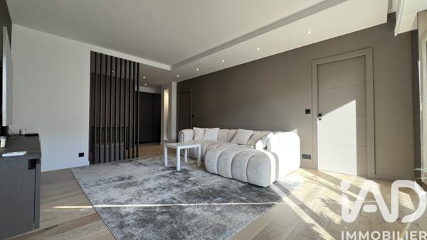 Appartement à vendre 3 pièces 70 m² Courbevoie