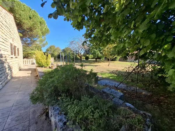 Achat - Maison Les Gonds 17100 4 pièces 108 m 2 3484 m 2