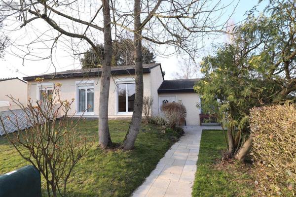 Maison à louer à Betton en Ille-et-Vilaine (35830), ref : 012-2578   
-10 km Nord de RENNES