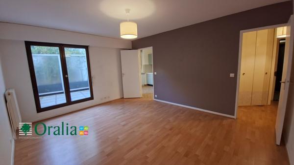 Appartement · Location Paris (75020) 2 pièces · 53m²