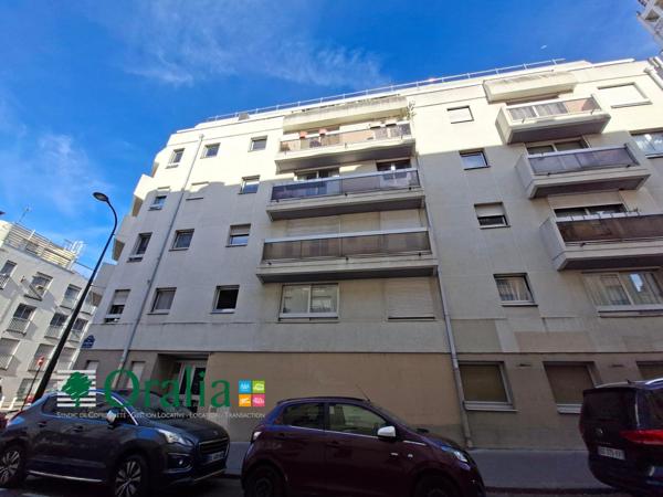 Appartement · Location Paris (75020) 2 pièces · 53m²