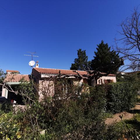 Maison de plain pied de 5 pièces avec garage sur 606 m² 525 000 €