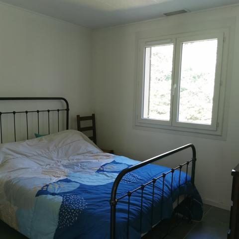Maison de plain pied de 5 pièces avec garage sur 606 m² 525 000 €
