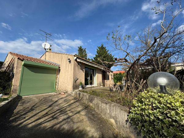 Maison de plain pied de 5 pièces avec garage sur 606 m² 525 000 €