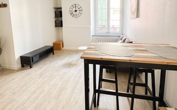 Appartement à vendre    8 pièces • 80 m2 Belfort