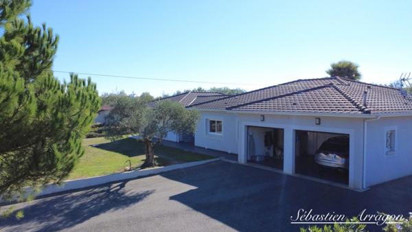 Villa d’architecte contemporaine à 10 minutes d’Agen – Calme, volumes et prestations haut de gamme (47)