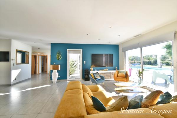 Villa d’architecte contemporaine à 10 minutes d’Agen – Calme, volumes et prestations haut de gamme (47)