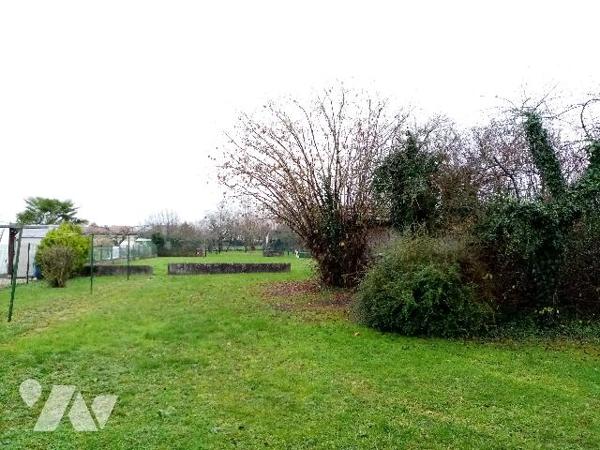 PAVILLON dans secteur calme