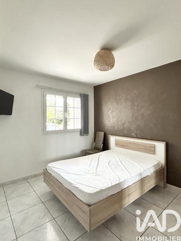 Maison à vendre 4 pièces 111 m² Saint-Pantaléon-de-Larche