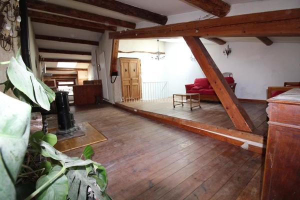 Vente                                                      Maison
                        
                     5 pièces                      150 m2                     à Saint-Maximin-la-Sainte-Baume