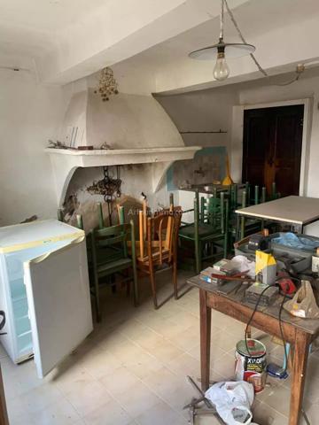 Vente                                                      Maison de village
                        
                     2 pièces                      43 m2                     à Clumanc