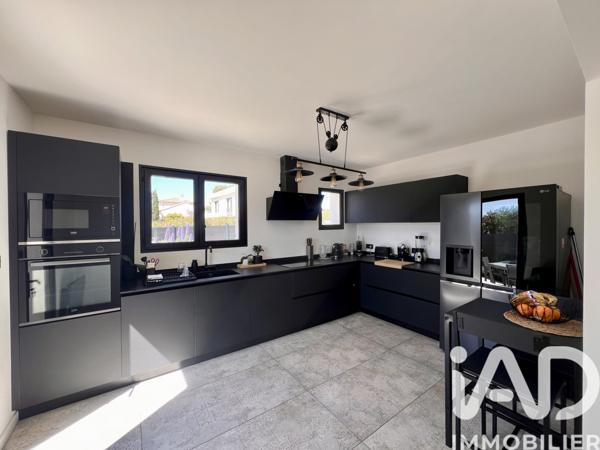 Maison à vendre 6 pièces 141 m² Six-Fours-les-Plages