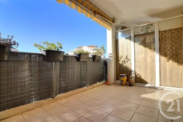 Appartement T4 à vendre  4 pièces - 100 m2 ST RAPHAEL - 83