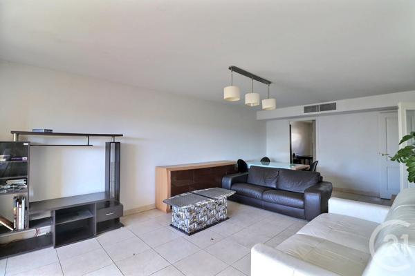 Appartement T4 à vendre  4 pièces - 100 m2 ST RAPHAEL - 83