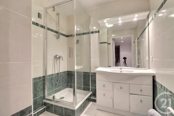 Appartement T4 à vendre  4 pièces - 100 m2 ST RAPHAEL - 83