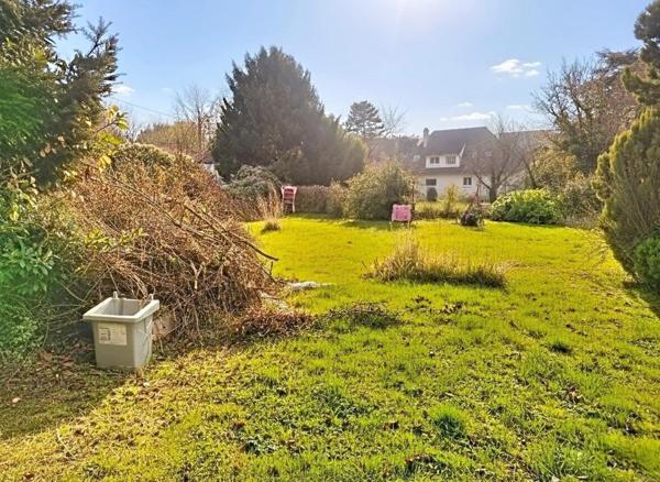 Belle parcelle constructible de 635 m2 à Triel-sur-seine
