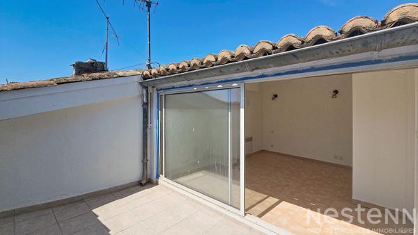 À VENDRE -Superbe T2 Duplex entièrement rénové avec terrasse tropézienne - Coeur de Saint-Maximin-la-Sainte-Baume