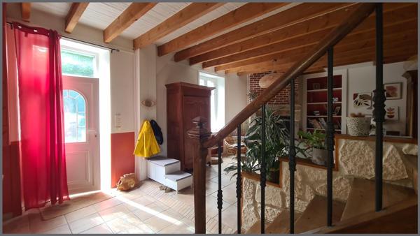 Maison à NOIRTERRE, 79300 - 11 pièces 145m²