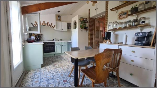 Maison à NOIRTERRE, 79300 - 11 pièces 145m²