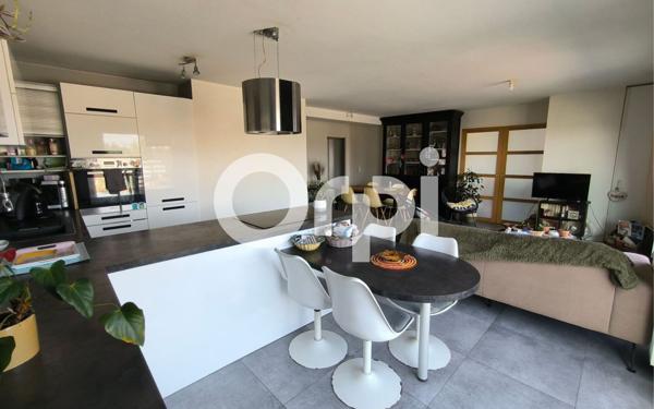 Appartement à vendre    5 pièces • 110,96 m2 Seclin